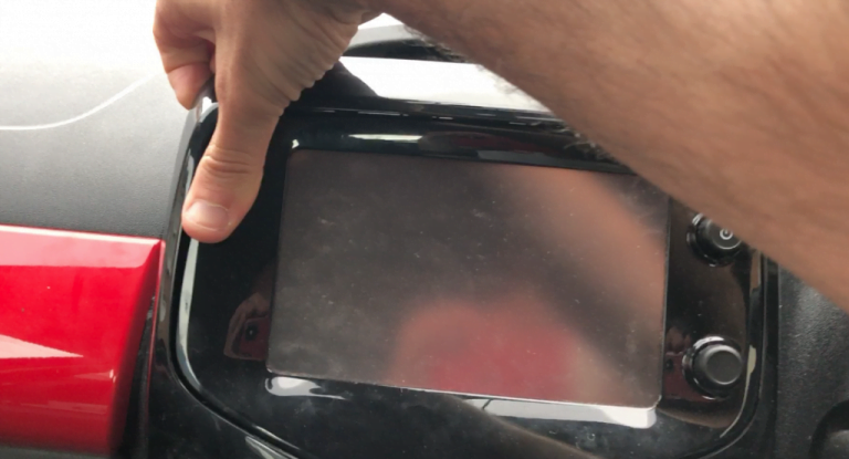 How to get CarPlay in a 2014 Toyota Aygo